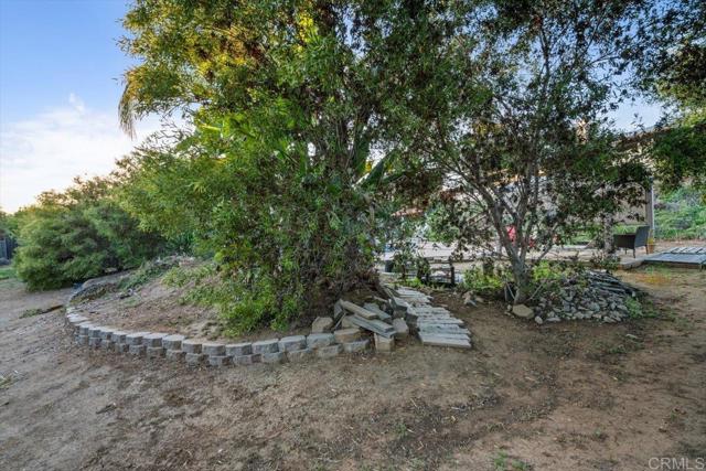 1315 Hermana Court, Vista CA: https://media.crmls.org/mediaz/0602c2ab-1b34-4b18-a6c9-d2876b749523.jpg