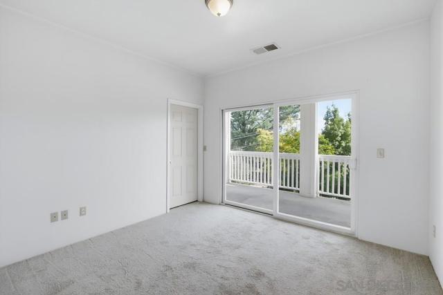 131 Scenic Dr, El Cajon CA: https://media.crmls.org/mediaz/06032508-7f7f-4170-b7f6-c36f0019bb61.jpg