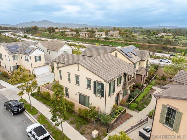 13348 Camelia Way, San Diego CA: https://media.crmls.org/mediaz/0603d094-3fbe-4c52-9ff0-aa4b68935dc5.jpg