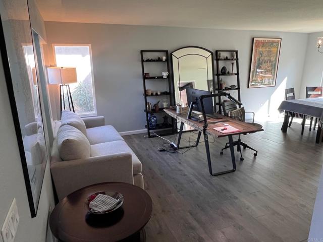 Detail Gallery Image 6 of 39 For 1760 Hampton Ct, Bonita,  CA 91902 - 3 Beds | 2/1 Baths