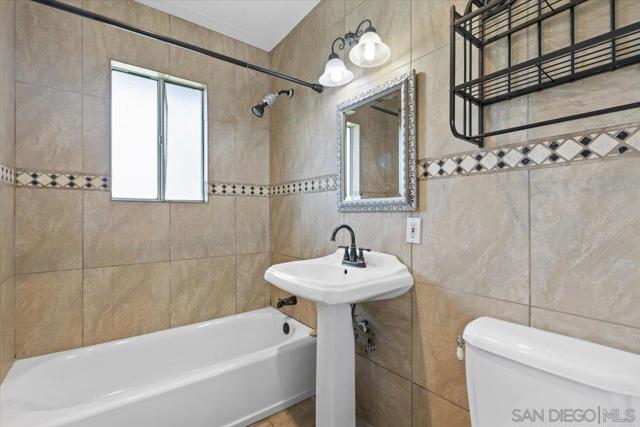 2035 Paradise St, San Diego CA: https://media.crmls.org/mediaz/0604ae16-9ed5-4448-b28a-3b4c2a2f3e16.jpg