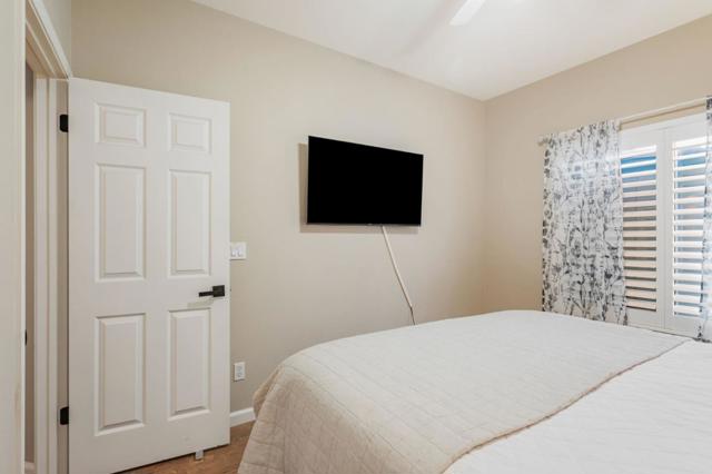 2711 Valley View Road, Hollister CA: https://media.crmls.org/mediaz/0604b072-8717-4b79-ab4b-064bc1e03709.jpg