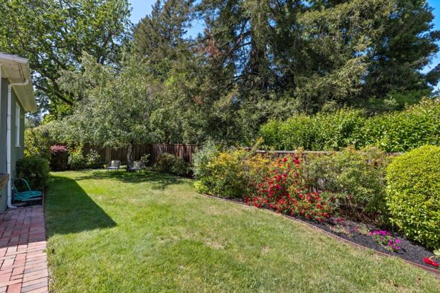 4040 Valente Court, Lafayette CA: https://media.crmls.org/mediaz/0605b709-a676-4cdf-b8da-49b45dee8621.jpg