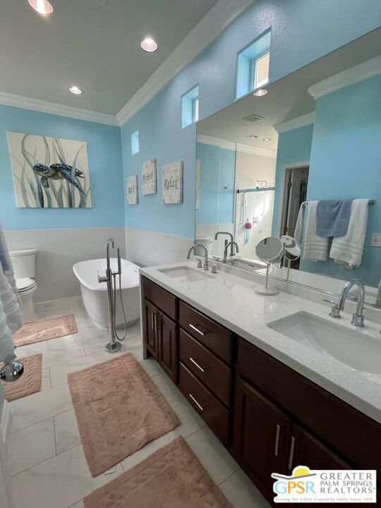 3116 E Via Escuela, Palm Springs CA: https://media.crmls.org/mediaz/0606f1a7-638c-48eb-8dd4-c78e075e5487.jpg
