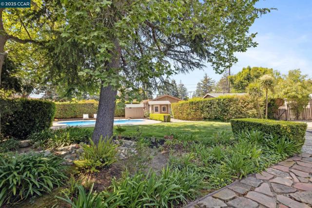 Image 34 of 60 For 3044 Santa Maria Dr