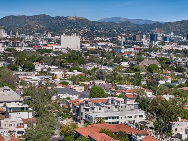 Detail Gallery Image 30 of 31 For 506 1/2 N Sycamore Ave, Los Angeles,  CA 90036 - 4 Beds | 3/1 Baths