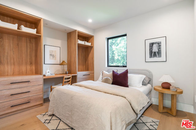 3076 Glenhurst Avenue, Los Angeles CA: https://media.crmls.org/mediaz/0608d0f1-c75c-474d-8484-dc424bdc0a87.jpg