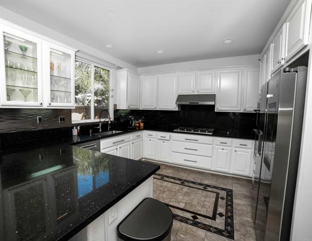 Detail Gallery Image 10 of 45 For 2361 Paseo Los Gatos, Chula Vista,  CA 91914 - 4 Beds | 3 Baths