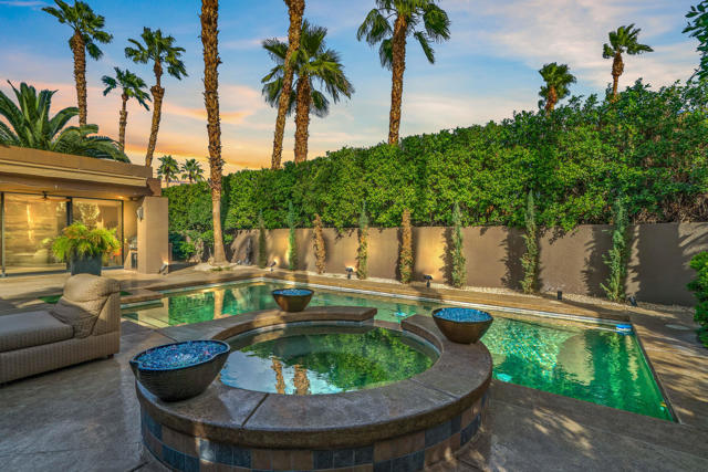 79200 Jack Rabbit Trail, La Quinta CA: https://media.crmls.org/mediaz/060ae0a6-7f85-424c-904a-5d4649413828.jpg