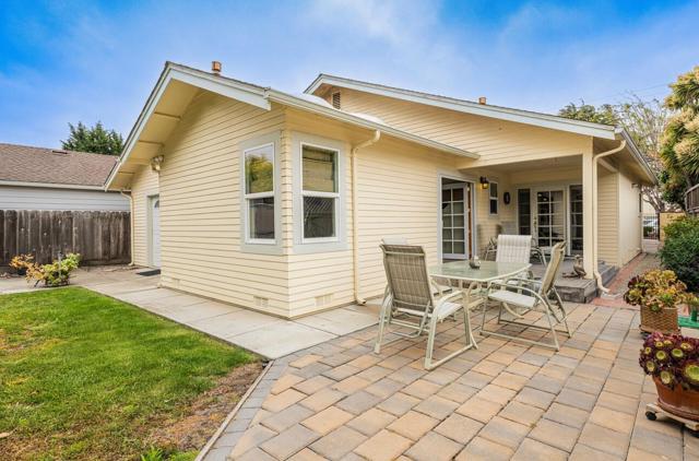 205 Maple Street, Salinas CA: https://media.crmls.org/mediaz/060ae0d9-e894-466e-986c-bad0dff2f9ba.jpg