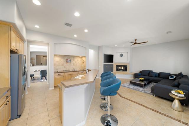68 Via Del Pienza, Rancho Mirage CA: https://media.crmls.org/mediaz/060b0523-ff1b-43dd-ad42-79dac28c7de8.jpg