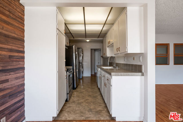 5950 Buckingham, 610 photo 24