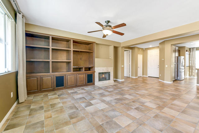 83822 Collection Drive, Indio CA: https://media.crmls.org/mediaz/060e2c9c-2dee-4eb5-a0db-4608ab7e3ef5.jpg