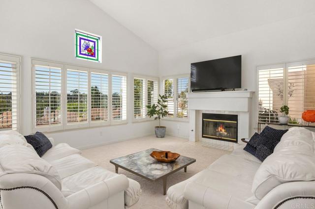 1265 Camino Lorado, San Marcos CA: https://media.crmls.org/mediaz/060f66c5-183a-4915-a848-c92009cf5e3c.jpg