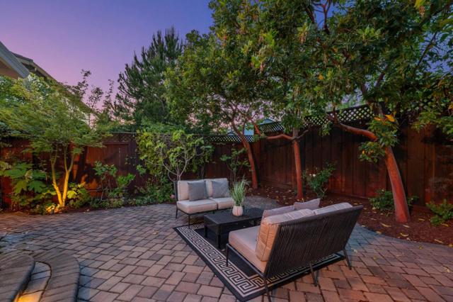 321 Beach Park Boulevard, Foster City CA: https://media.crmls.org/mediaz/0610ccc9-8aec-470a-ba68-985941b08406.jpg