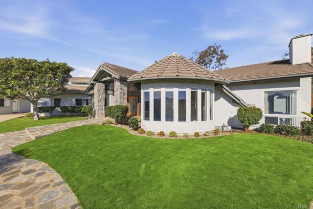 Detail Gallery Image 3 of 56 For 6802 Pakama Ln, Vista,  CA 92084 - 4 Beds | 4 Baths