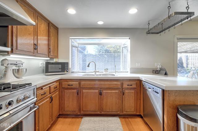 Detail Gallery Image 18 of 33 For 1773 Powell Dr, Ventura,  CA 93004 - 3 Beds | 2/1 Baths