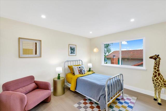 6586 Woodcliff Court, San Jose CA: https://media.crmls.org/mediaz/061280ab-0b10-4057-8f90-1657bd22269f.jpg