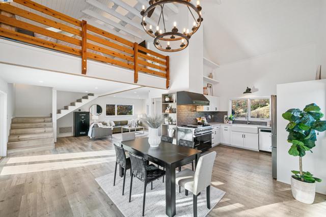 21000 Mines Rd., Livermore CA: https://media.crmls.org/mediaz/061473cf-1a08-4bf7-aae5-367b4f825a11.jpg