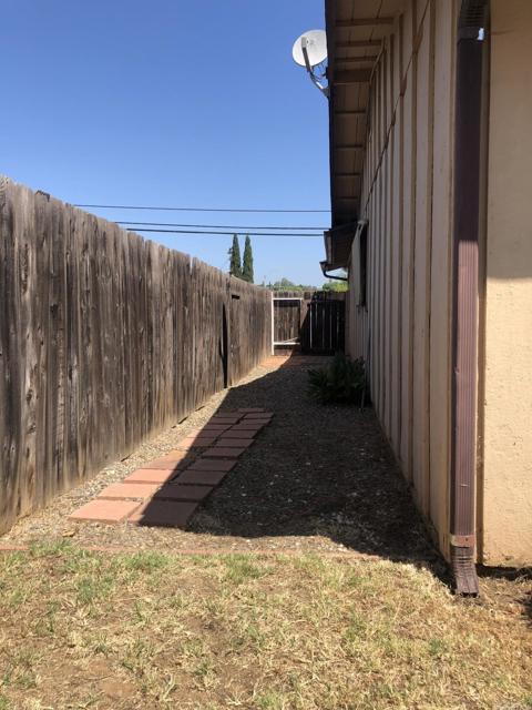 1681 E Mission Avenue, Escondido CA: https://media.crmls.org/mediaz/0614e75f-452a-415c-b56c-e6a310a407ae.jpg