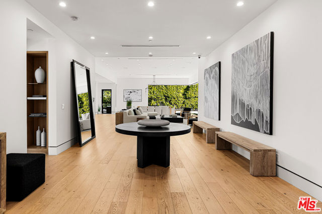 16366 Sloan Drive, Los Angeles CA: https://media.crmls.org/mediaz/0615abe6-7a04-4ca3-a165-42ddc307e490.jpg