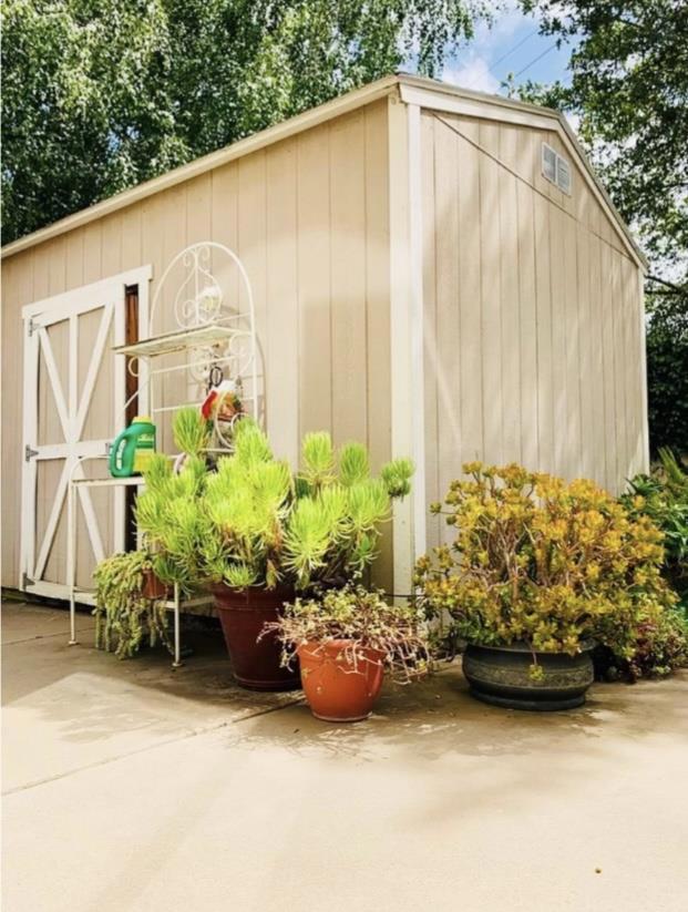 982 White Cloud Drive, Morgan Hill CA: https://media.crmls.org/mediaz/06164164-1a18-4653-8a5f-259c42ba520c.jpg