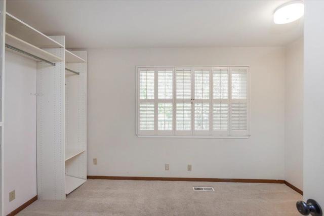 13434 Old Oak Way, Saratoga CA: https://media.crmls.org/mediaz/06167182-70e8-4905-a069-8ce65d419a05.jpg
