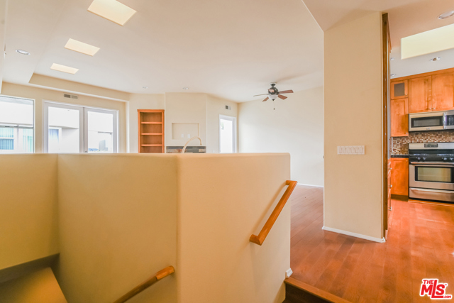 1461 Manhattan Beach Boulevard, Manhattan Beach, California 90266, 2 Bedrooms Bedrooms, ,2 BathroomsBathrooms,Residential,Sold,Manhattan Beach,21754964