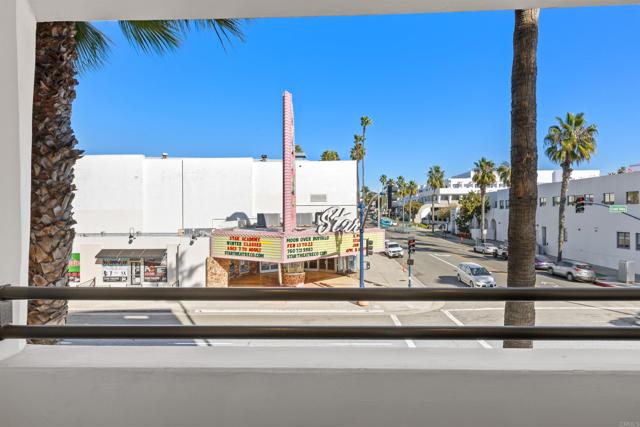 Detail Gallery Image 25 of 55 For 401 N Coast Hwy #301,  Oceanside,  CA 92054 - 3 Beds | 3 Baths