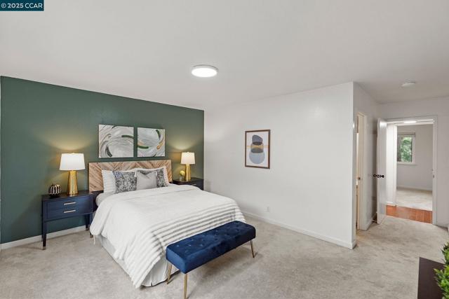 879 Camelback Pl, Pleasant Hill CA: https://media.crmls.org/mediaz/0618edf0-42d2-4f77-b2f8-f4c44030df1a.jpg