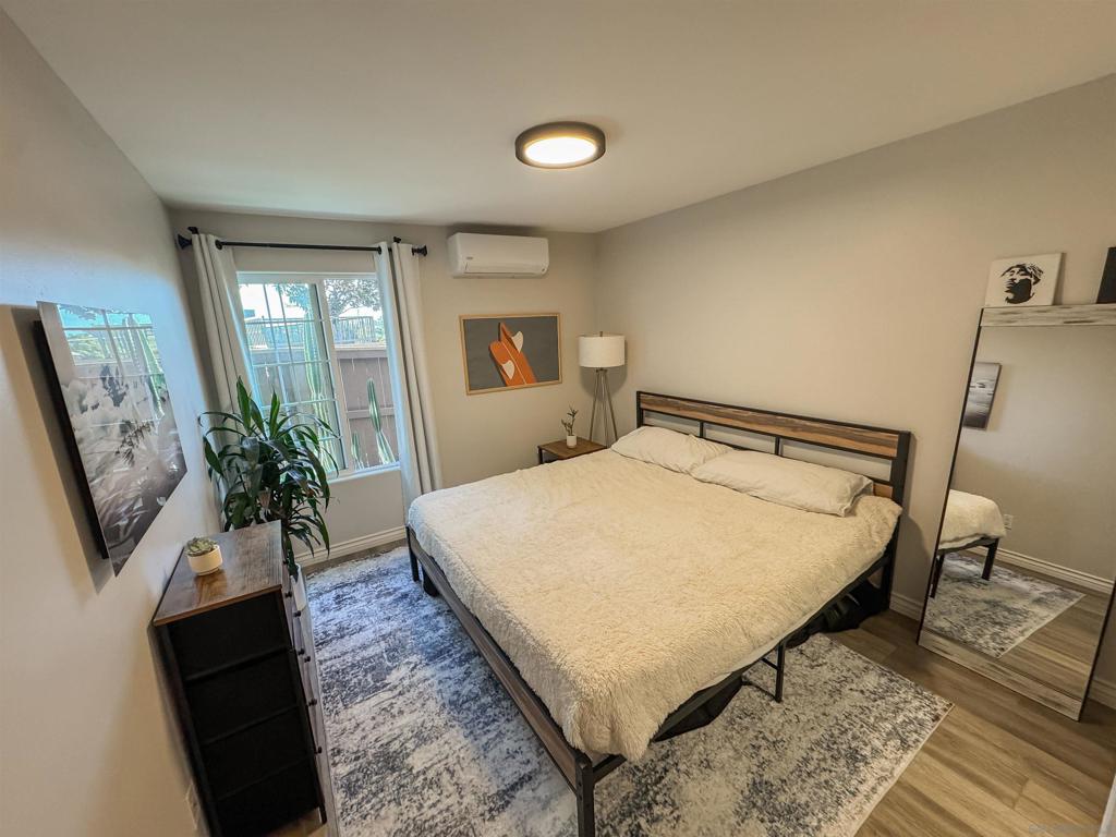 5252 Balboa Arms Drive - photo 6