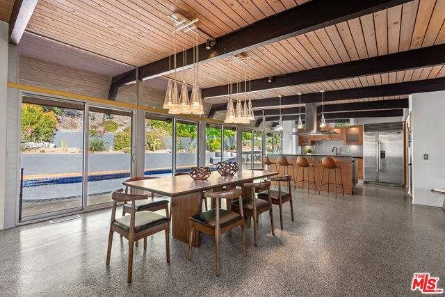 4944 Hood Drive, Woodland Hills CA: https://media.crmls.org/mediaz/061af25c-85dd-43d3-bdba-9165248e18dd.jpg