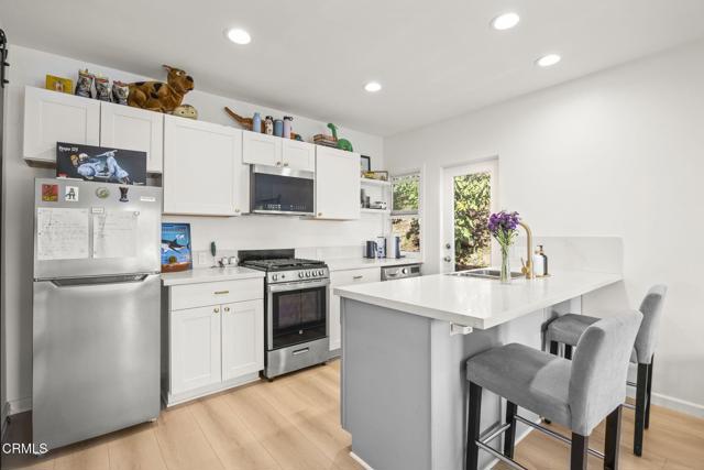 400 Alosta Drive, Camarillo CA: https://media.crmls.org/mediaz/061bc891-d6e2-4b15-ac34-6fca88b066bc.jpg