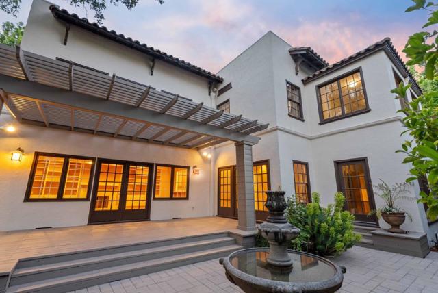 631 Coleridge Avenue, Palo Alto CA: https://media.crmls.org/mediaz/061c4d75-a0af-4a95-80e3-950196ca56c6.jpg