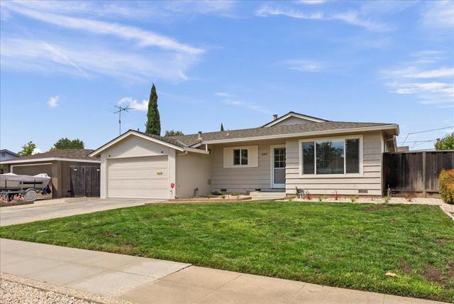 897 Loyalton Drive, Campbell CA: https://media.crmls.org/mediaz/061c95d4-57ee-4e50-b771-52748d60e644.jpg