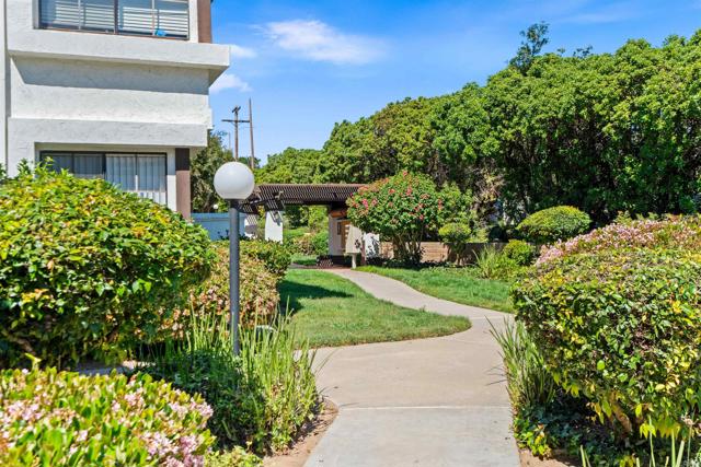 1733 Pepper Drive, El Cajon CA: https://media.crmls.org/mediaz/061d29ac-08ac-4e3b-a340-352056d383d9.jpg