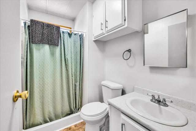 7425 Church Street, Yucca Valley CA: https://media.crmls.org/mediaz/061ddad6-f61e-4703-932a-9d71cea6354f.jpg