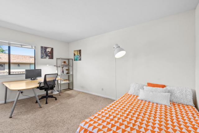 430 Grand Boulevard, San Mateo CA: https://media.crmls.org/mediaz/061e5a71-266b-495b-bd14-a2a102fbce36.jpg