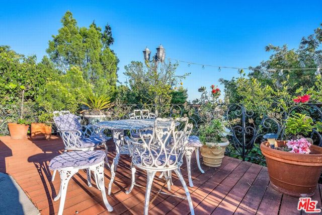 Drew Fenton | 10810 Via Verona Street Los Angeles CA | MLS: 7631190 Drew Fenton | 10810 Via Verona Street Los Angeles CA | MLS: 7631190