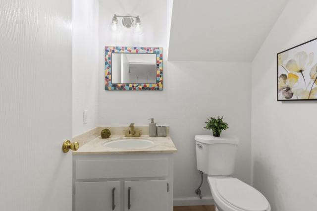 410 Colony Cove, San Jose CA: https://media.crmls.org/mediaz/061e6ec9-27ed-481f-be50-4586576be14a.jpg