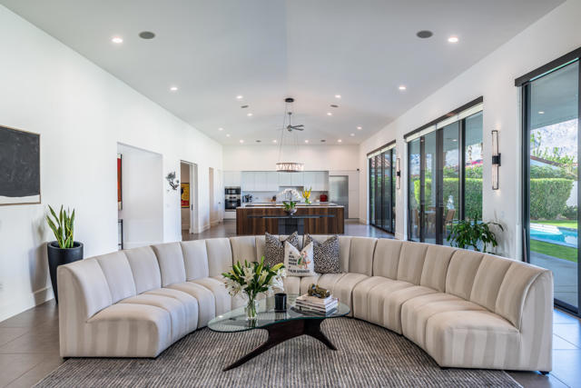 3085 Arroyo Seco, Palm Springs CA: https://media.crmls.org/mediaz/061f3a6a-321b-4cf6-ab6c-3bfbc1147ac3.jpg