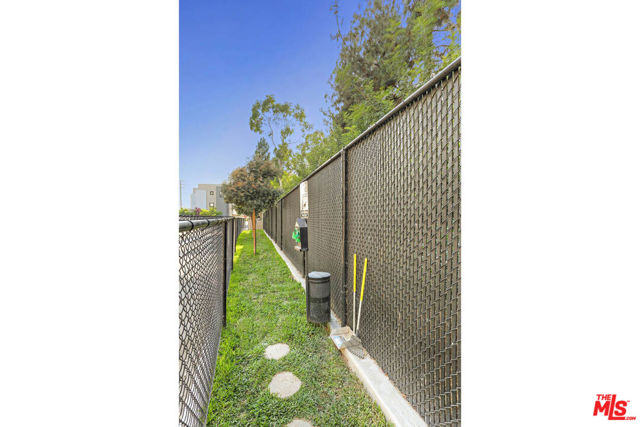 3931 Eagle Rock Boulevard, 36 photo 30