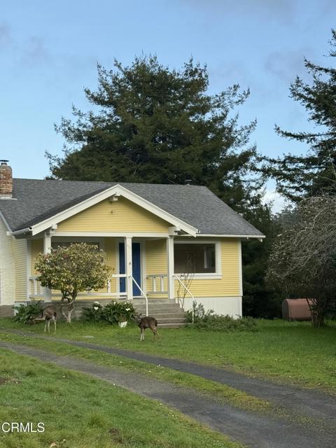 596 S Sanderson Way, Fort Bragg CA: https://media.crmls.org/mediaz/06208906-94ba-4806-aec6-dd5d7946ff1f.jpg
