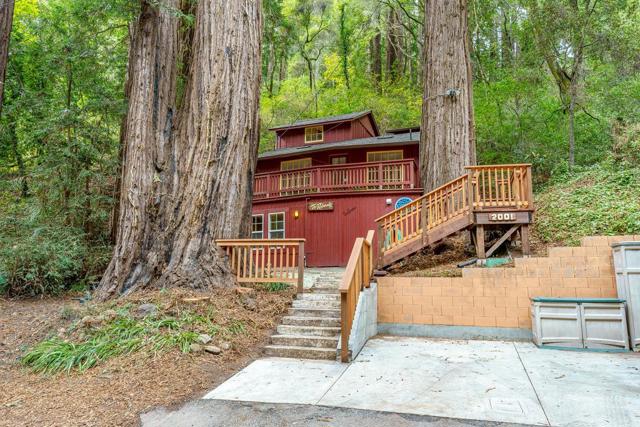 2001 Cathedral Drive, Aptos CA: https://media.crmls.org/mediaz/06208b1e-ecbd-460e-aafb-9c4dec475f5c.jpg