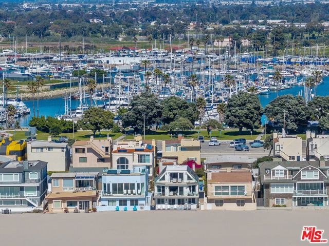 3521 Ocean Drive, Oxnard, California 93035, 4 Bedrooms Bedrooms, ,3 BathroomsBathrooms,Single Family Residence,For Sale,Ocean,24387367