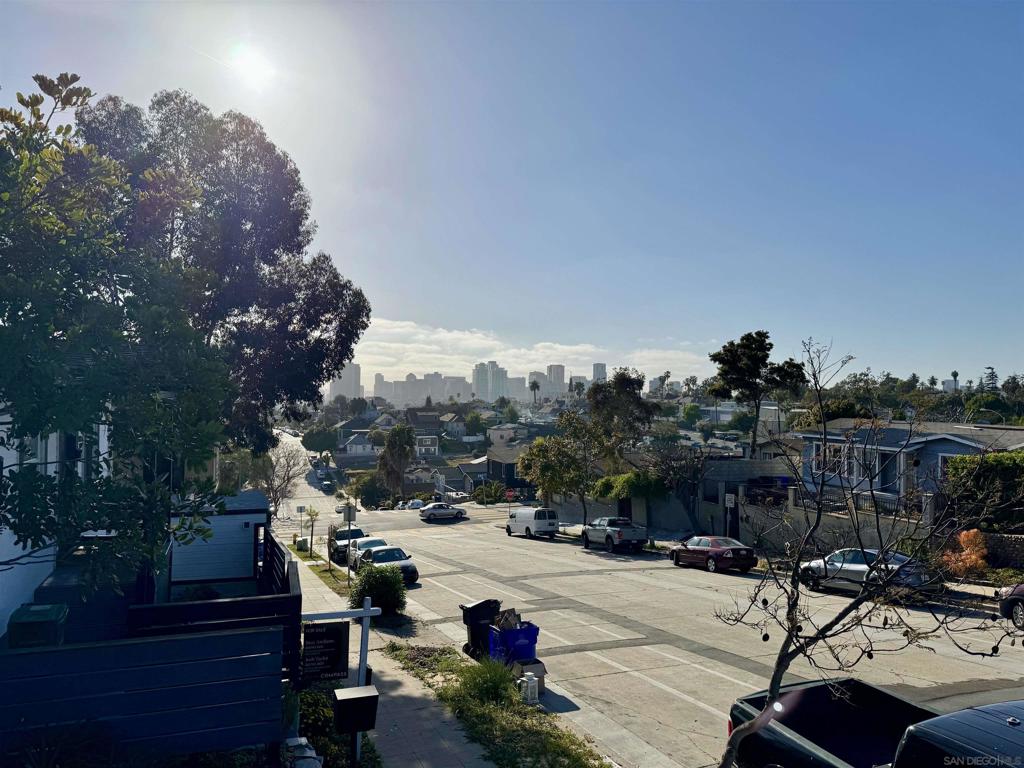 MLS #250024863SD img 11