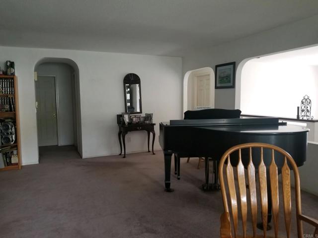 Detail Gallery Image 4 of 20 For 19147 Las Encinas Dr, Ramona,  CA 92065 - 3 Beds | 3 Baths