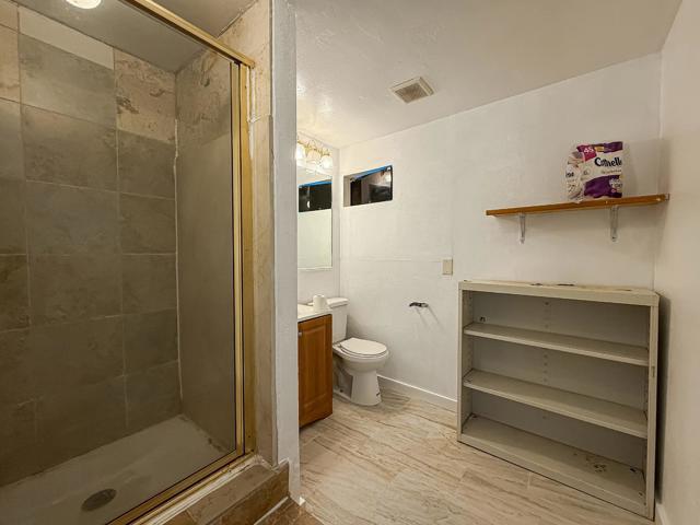 558 A Street, Hayward CA: https://media.crmls.org/mediaz/0624cd0b-9667-4fa2-b6c5-64419c1ed3d0.jpg