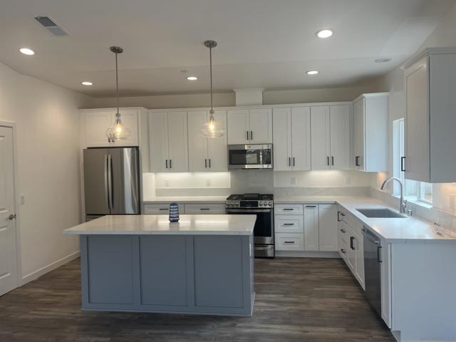 11977 Raceway, Lakeside CA: https://media.crmls.org/mediaz/0625c481-b61a-49b0-88db-2fb2bc135fdb.jpg