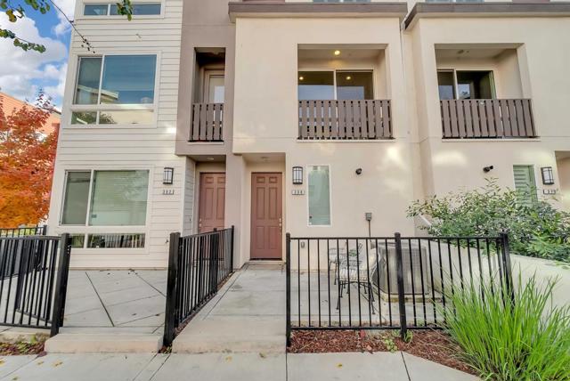 308 Flinder Place, San Jose CA: https://media.crmls.org/mediaz/06268e17-6e18-4a30-93e3-89b0eeddee23.jpg